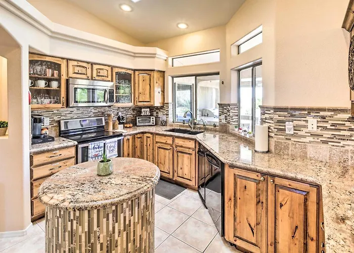 Holiday home Heated Pool & Game Room: Havasu Retreat Lake Havasu City