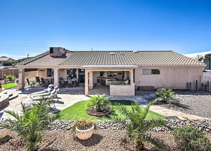 Heated Pool & Game Room: Havasu Retreat Holiday home