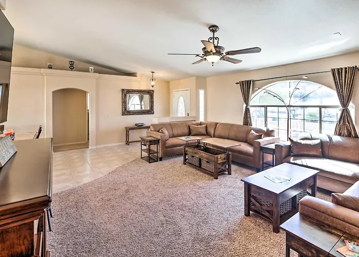Holiday home Heated Pool & Game Room: Havasu Retreat Lake Havasu City