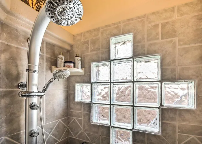 Holiday home Heated Pool & Game Room: Havasu Retreat *