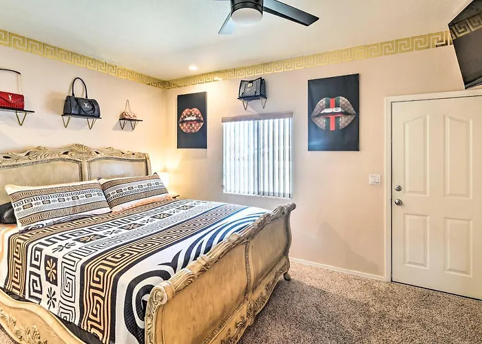 Heated Pool & Game Room: Havasu Retreat Holiday home