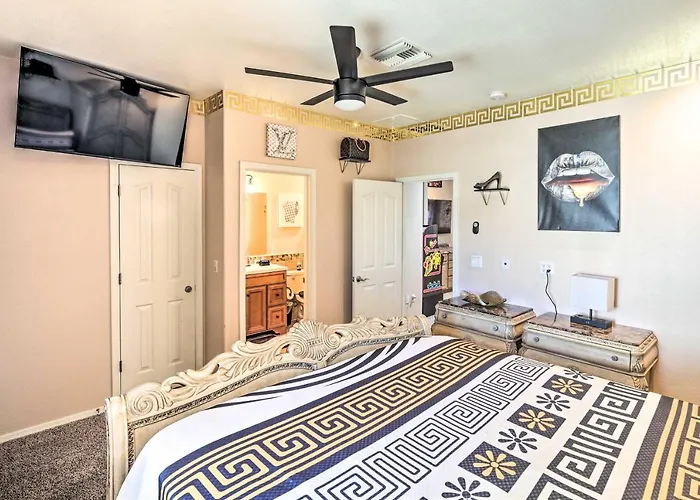 Heated Pool & Game Room: Havasu Retreat *