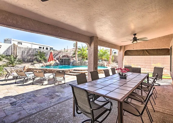 Heated Pool & Game Room: Havasu Retreat Holiday home