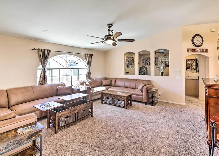 Heated Pool & Game Room: Havasu Retreat